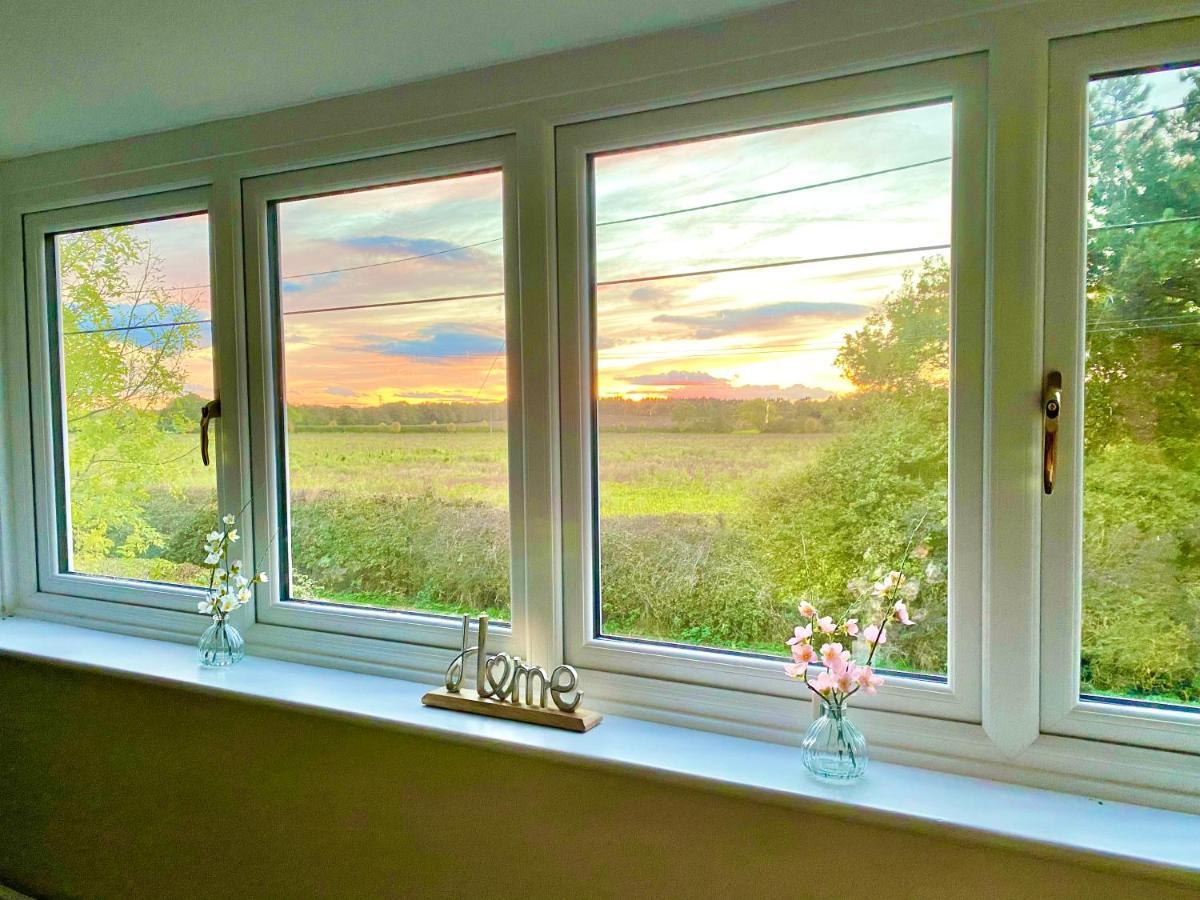Red House Cottage - Peaceful - Views - Walks Lincoln Exterior foto